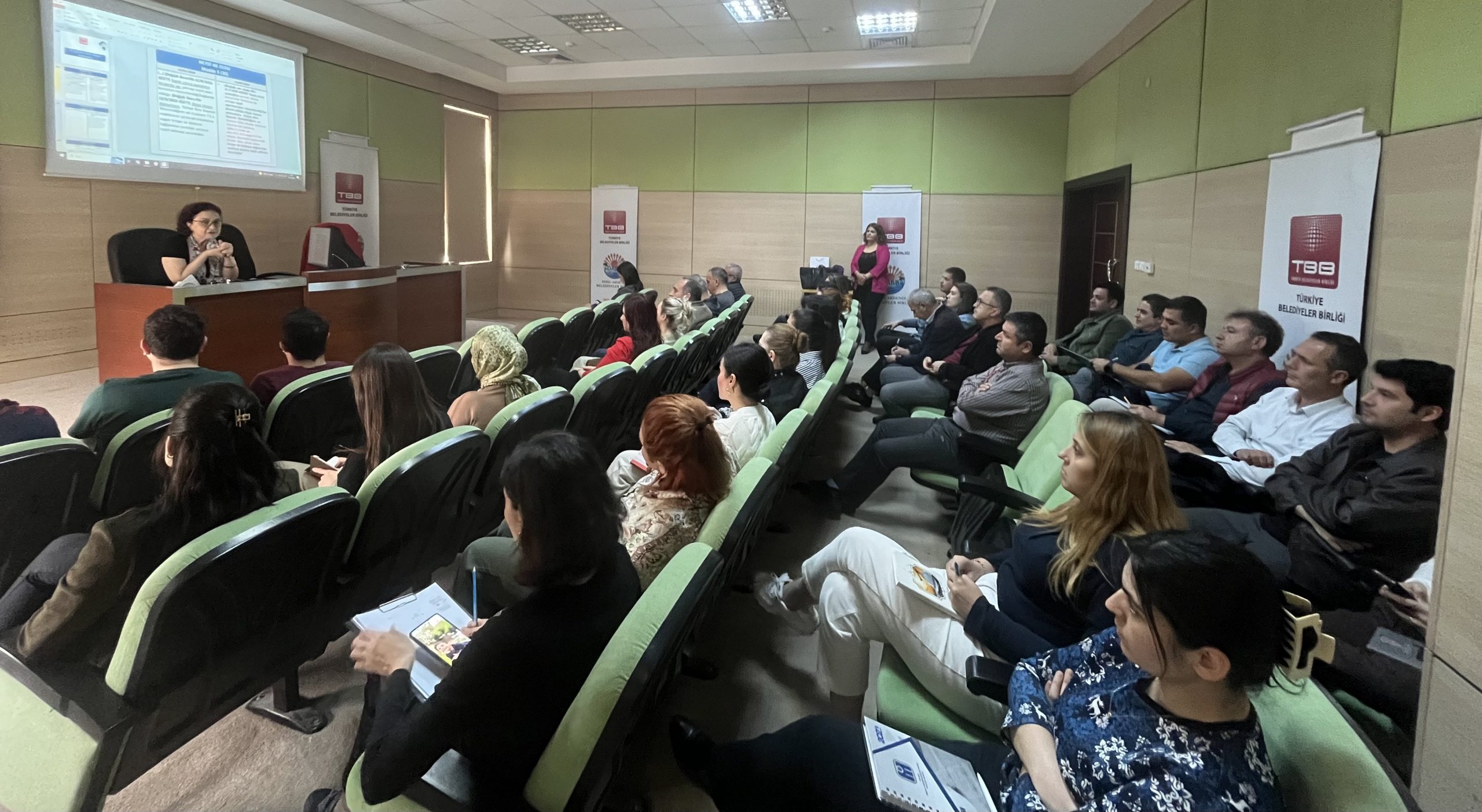 TARSUS BELEDİYESİ’NDE “İMAR MEVZUATI VE UYGULAMALARI” KONULU HİZMET İÇİ EĞİTİMİN 1. GÜNÜ