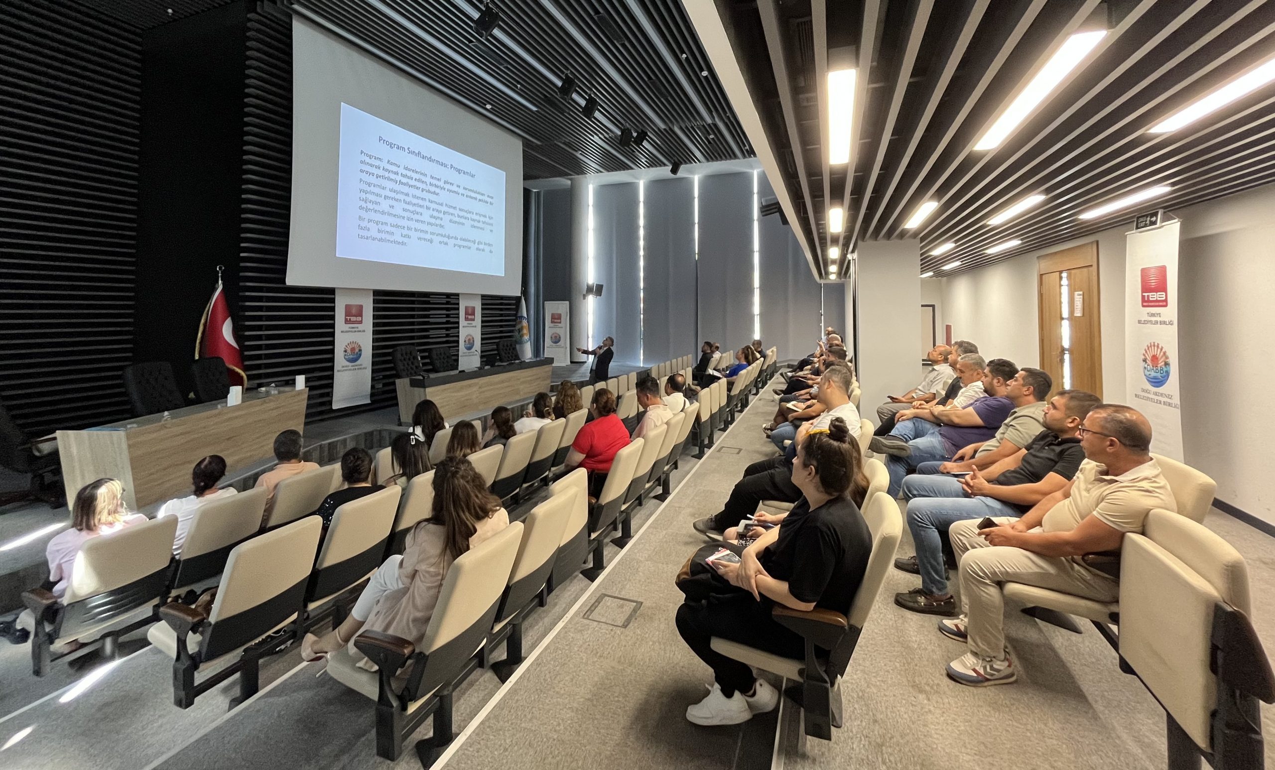 MEZİTLİ, YENİŞEHİR, TARSUS, AKDENİZ, SİLİFKE VE TOROSLAR BELEDİYELERİNE YÖNELİK “PERFORMANS ESASLI BÜTÇE HAZIRLIK” HİZMET İÇİ EĞİTİM